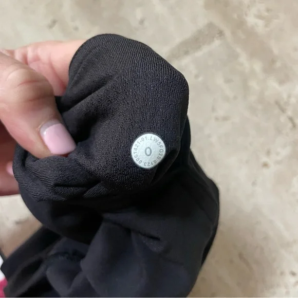 Lululemon “Like New” Groove Black Flare Pant Sz 0 - Picture 6 of 13